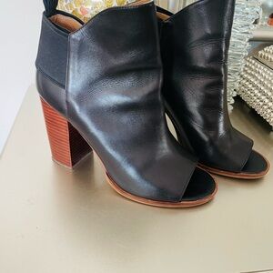 Kelsi Dagger Black Leather Peep-Toe Heeled Boots